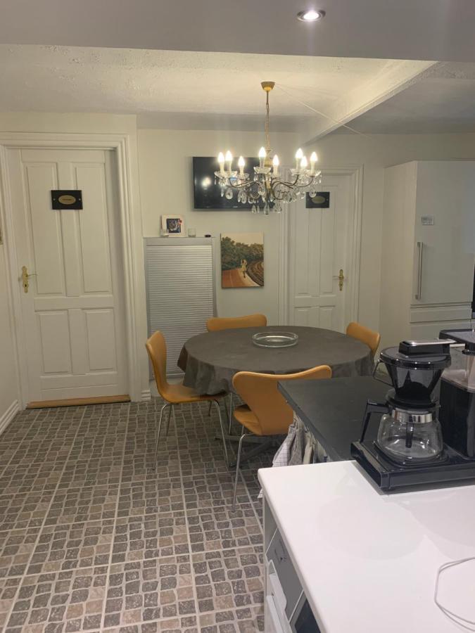Skovbakkegaardens Bed & Bath - Vaerelser Med Eget Bad Aalborg Eksteriør billede